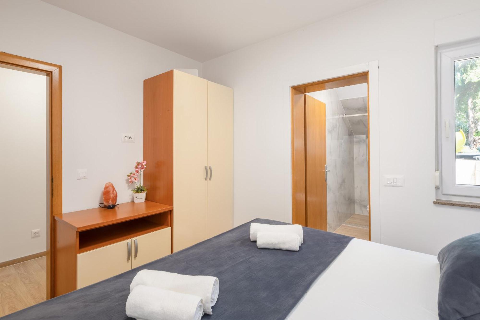 Teo - Center With Free Parking Apartmán