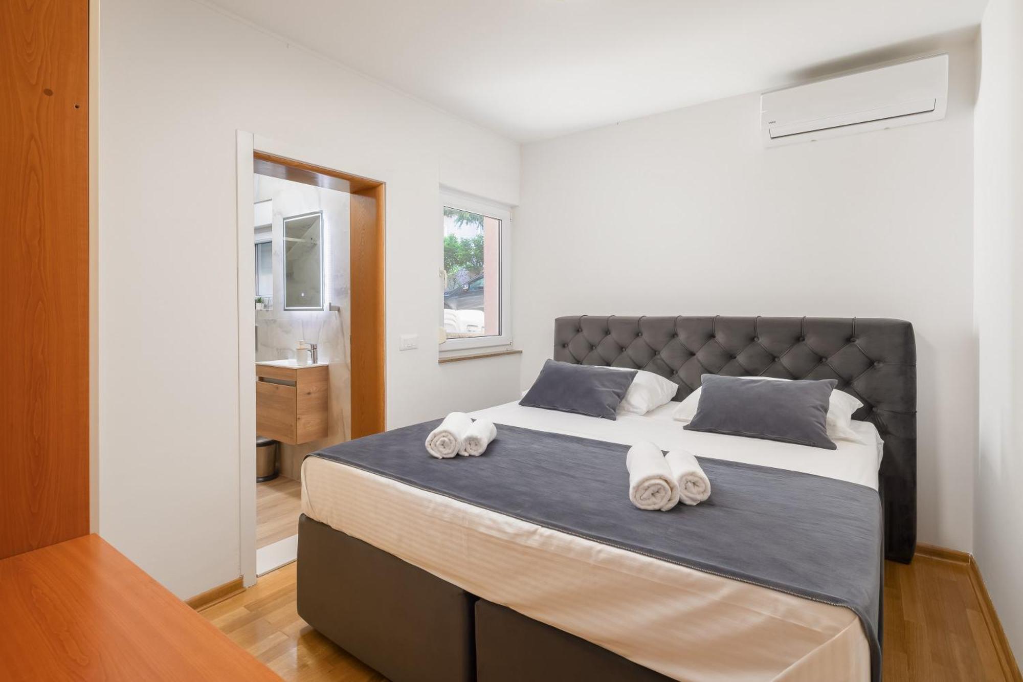 Teo - Center With Free Parking Apartmán