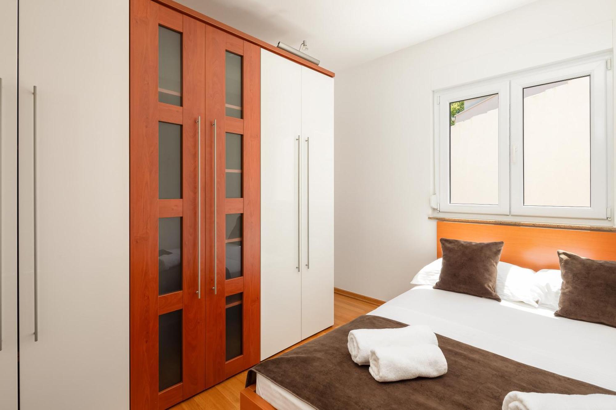 Teo - Center With Free Parking Apartmán Baška Voda