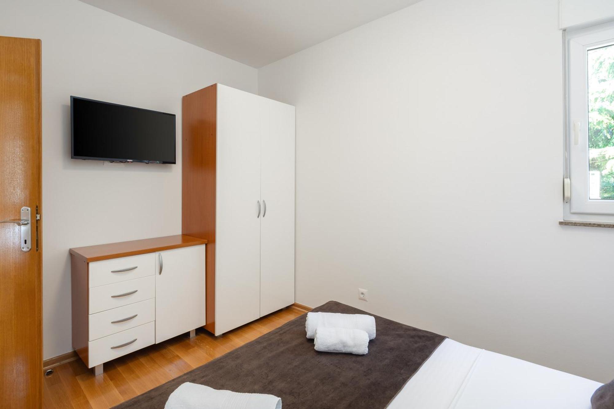Teo - Center With Free Parking Apartmán Baška Voda