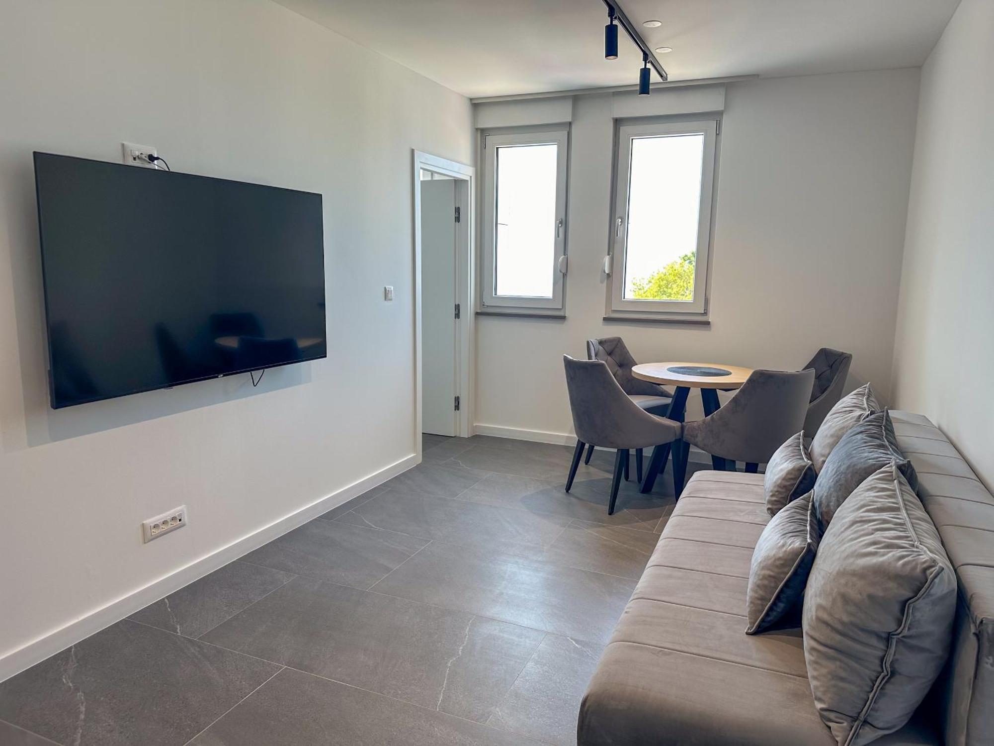 Apartmán Teo - Center With Free Parking *